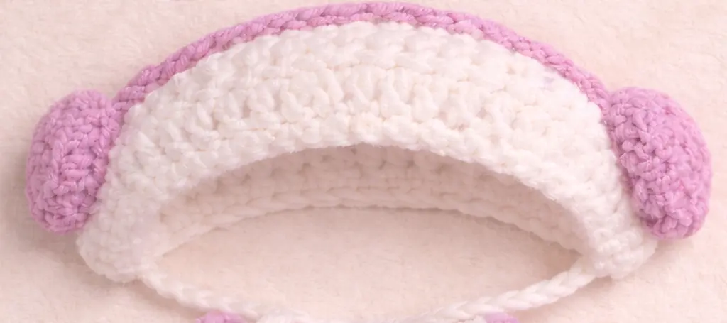Labubu clothes crochet pattern – hood hat with ear holes and purple earmuffs (flat lay)
